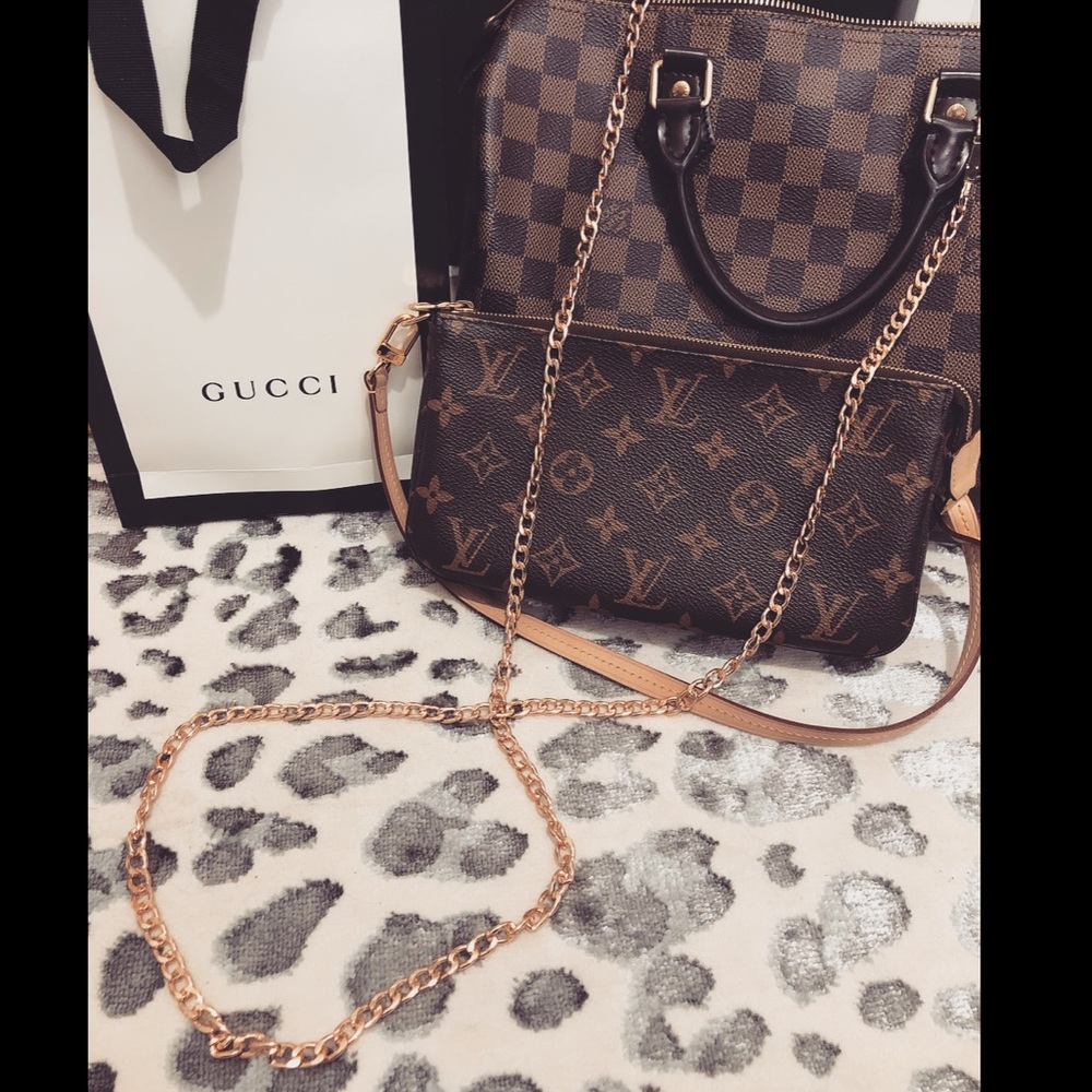 ✨LAST ONE✨[boutique] gold crossbody chain - Picture 5 of 8